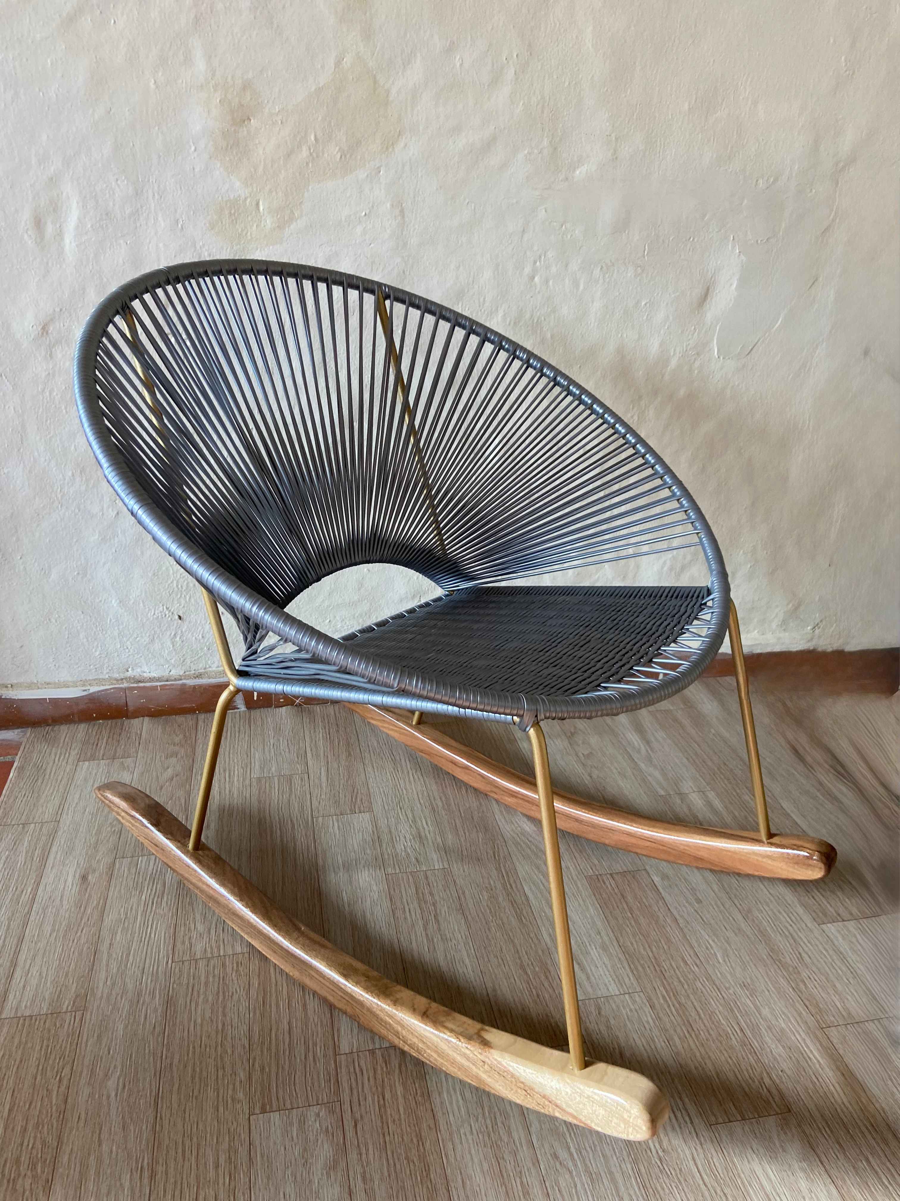 Silla mecedora Isabel