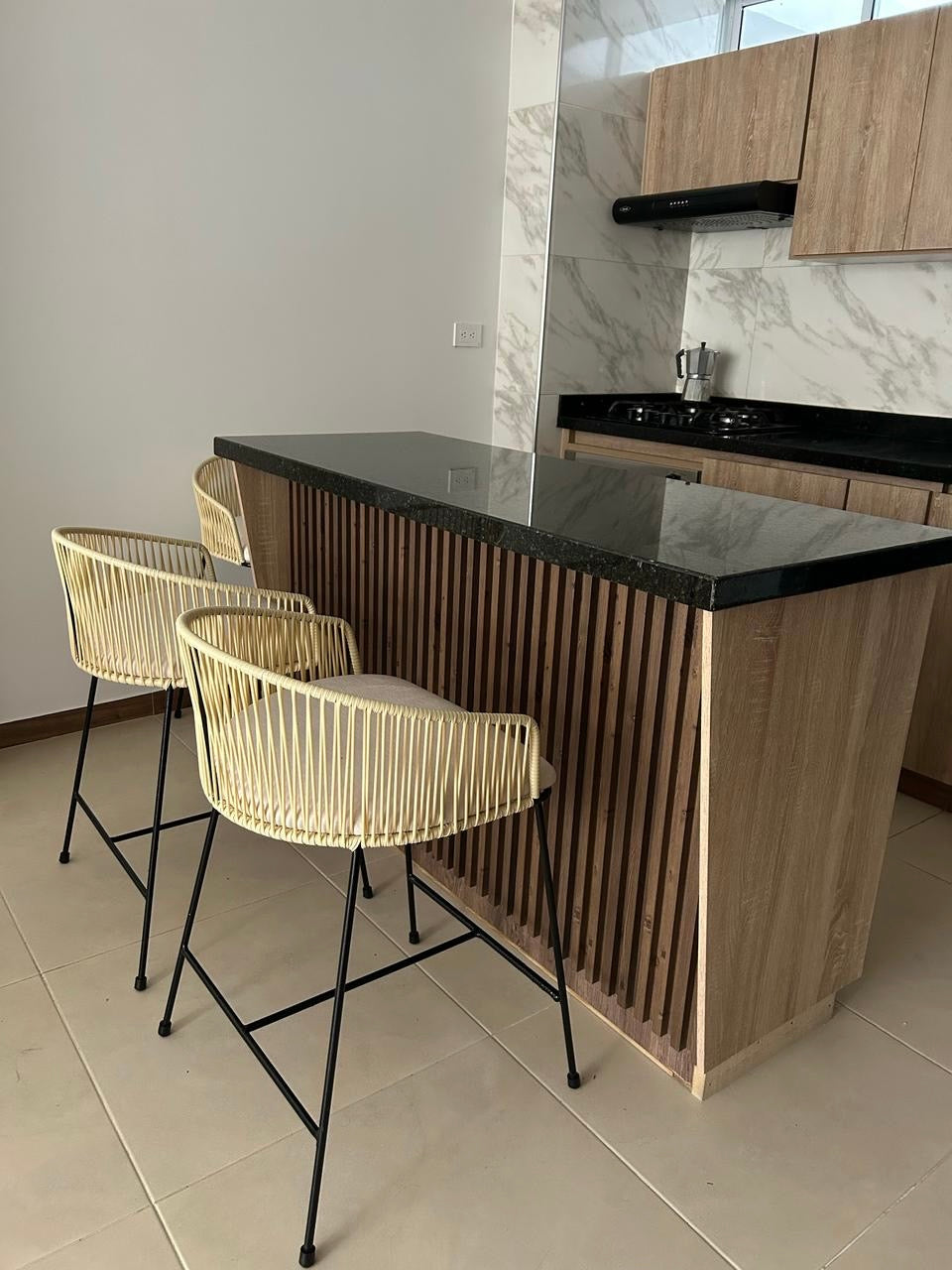 Silla de barra sasha